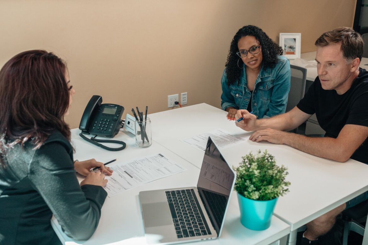 Benefits Employment Advisers: What They Do and What They Unlock - ilustracja artykulu