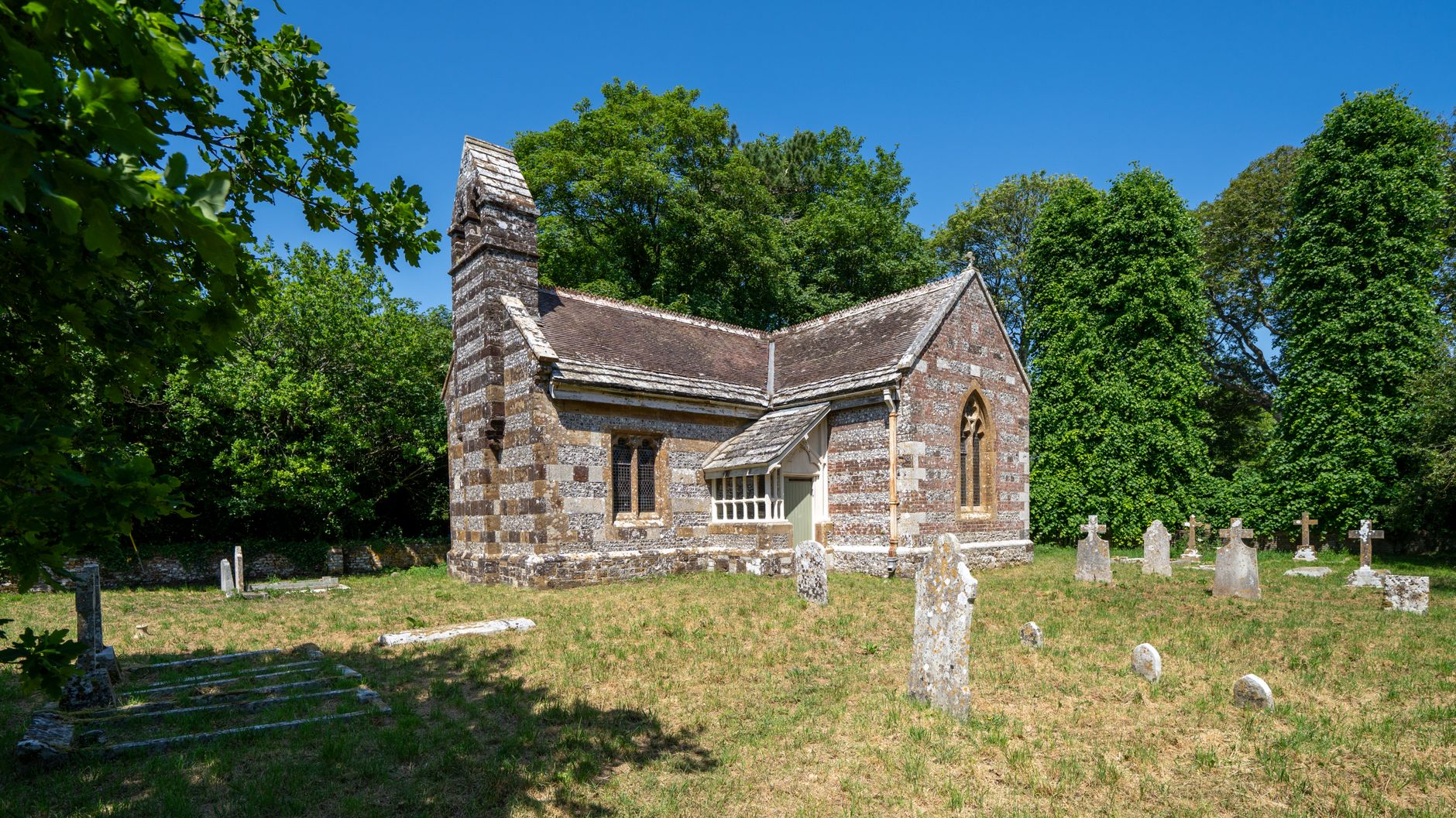 Ilustracja: How to Start a Churchyard Maintenance Volunteer Group U How to Start a Churchyard Maintenance Volunteer Group UK Parishes Can Sustain - zdjecie w tresci